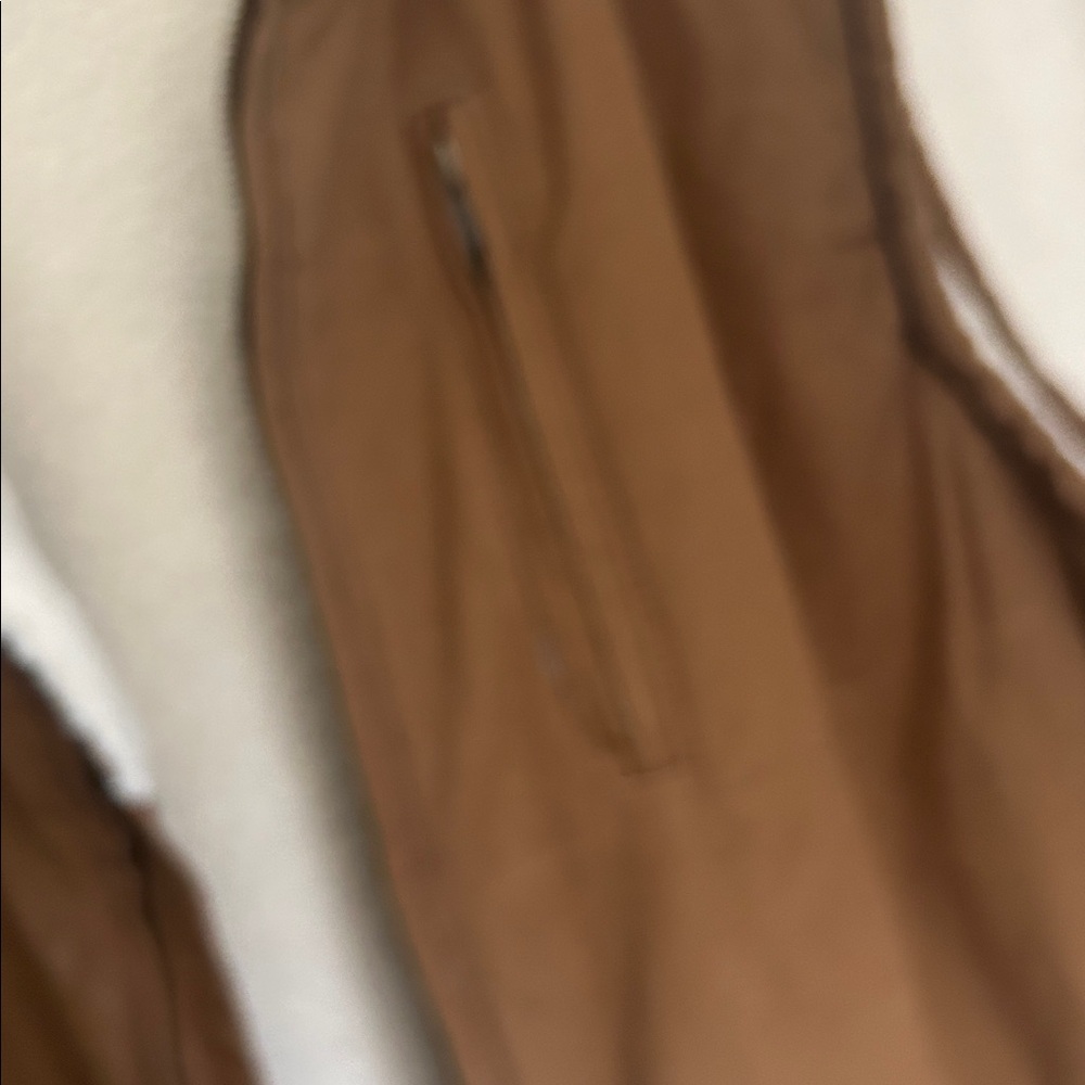 Lee Men's Brown Sherpa-Lined Vest with Cream Lining - Picture 3 of 10